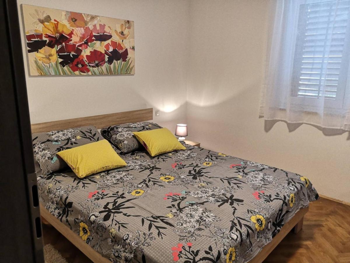 Apartamento Eugenia Pula Exterior foto
