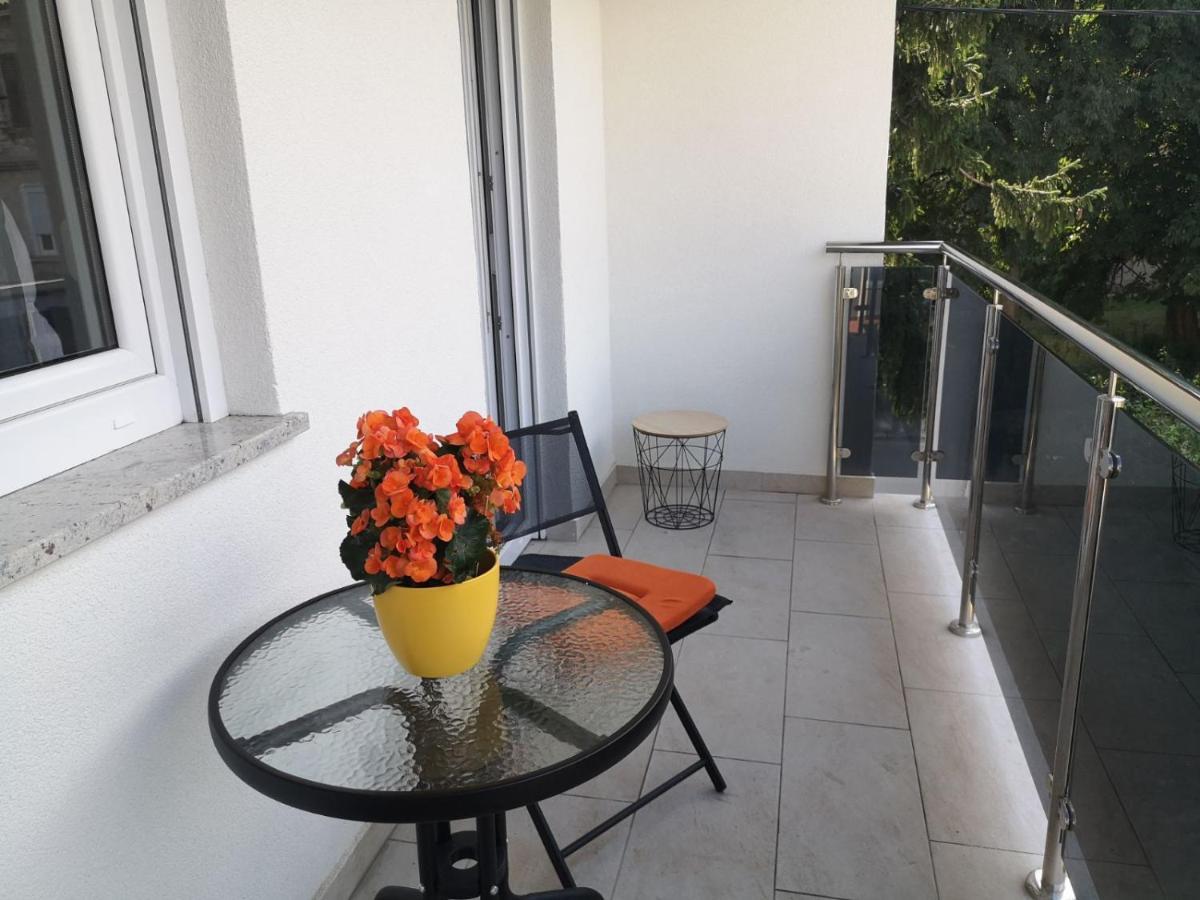 Apartamento Eugenia Pula Exterior foto