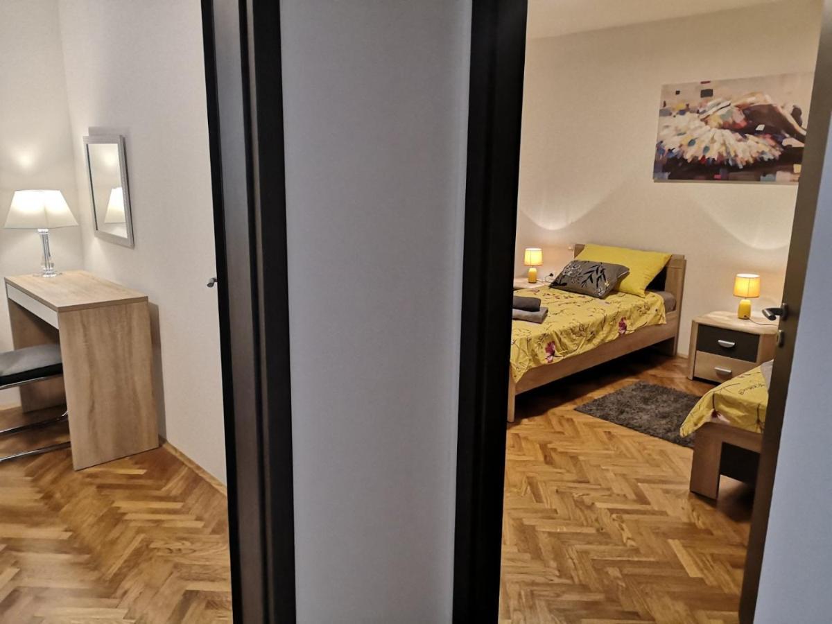 Apartamento Eugenia Pula Exterior foto