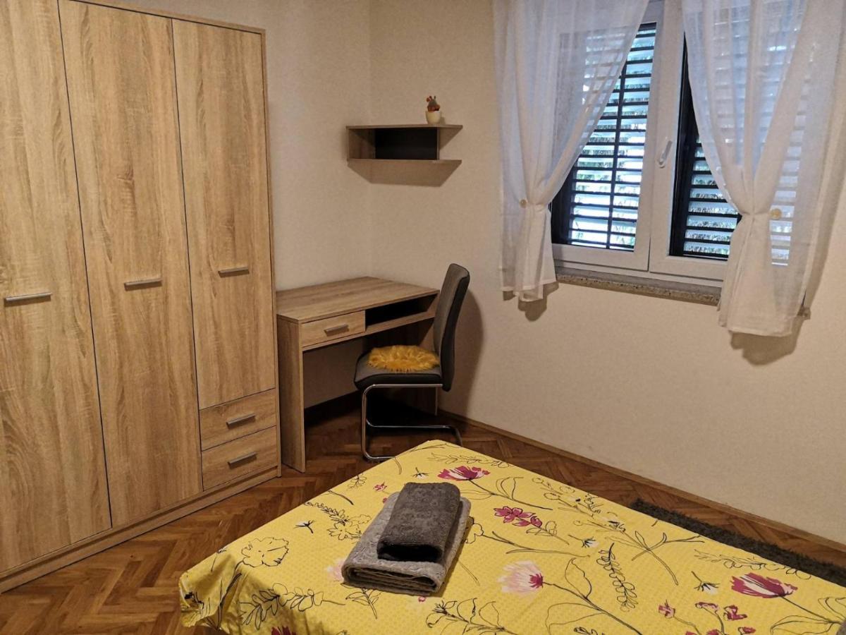 Apartamento Eugenia Pula Exterior foto