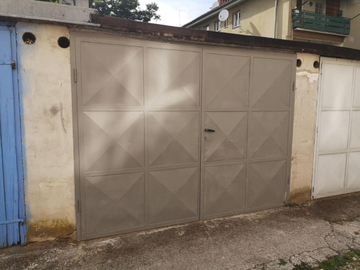 Apartamento Eugenia Pula Exterior foto